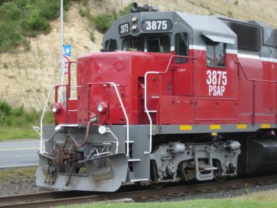 Train engine stopped in Aberdeen, Washington